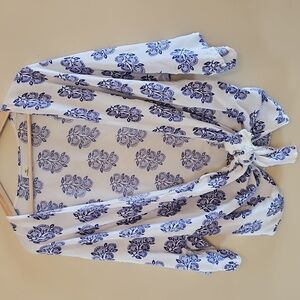 O'Neill Blue and White Floral Kimono